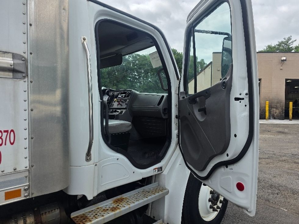 Medium Duty Box Truck-Light and Medium Duty Trucks-Freightliner-2021-M2-Dayton-NJ-90,619\n\t\tmiles-$ 60,000 - Image 20