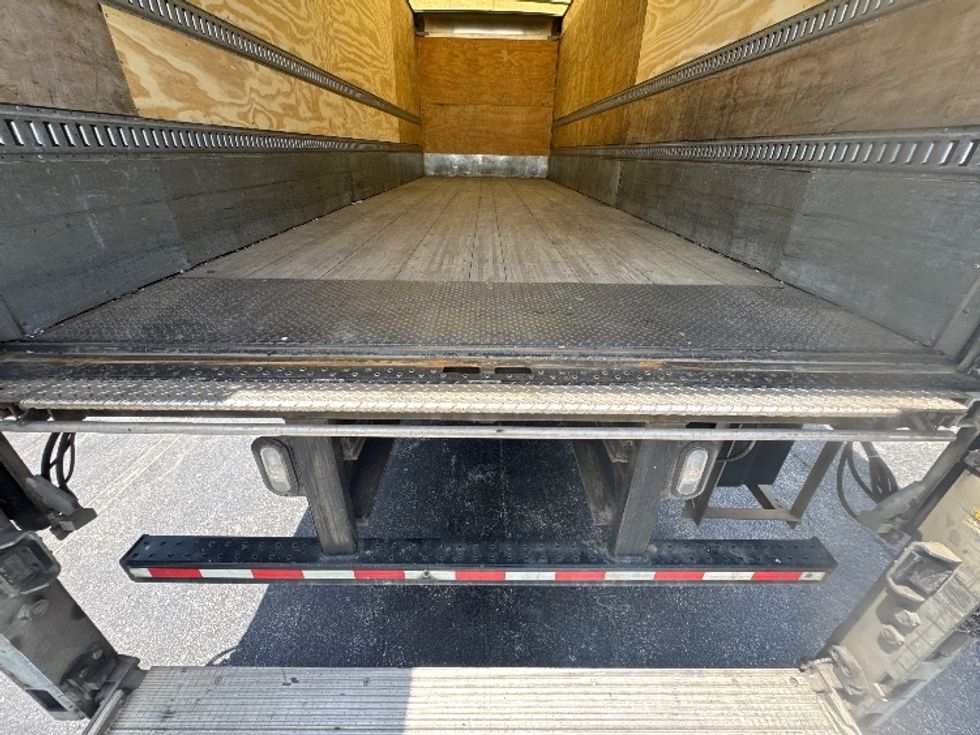 Medium Duty Box Truck-Light and Medium Duty Trucks-Freightliner-2021-M2-Decatur-AL-109,785\n\t\tmiles-$ 72,500 - Image 10
