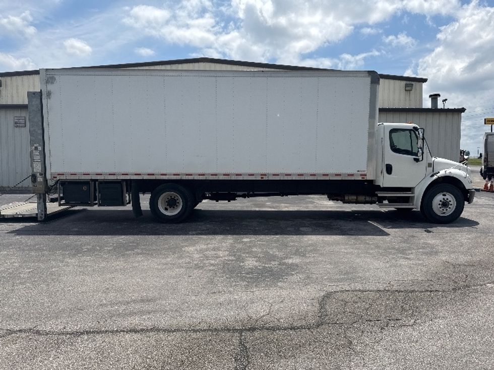 Medium Duty Box Truck-Light and Medium Duty Trucks-Freightliner-2021-M2-Decatur-AL-109,785\n\t\tmiles-$ 72,500 - Image 15