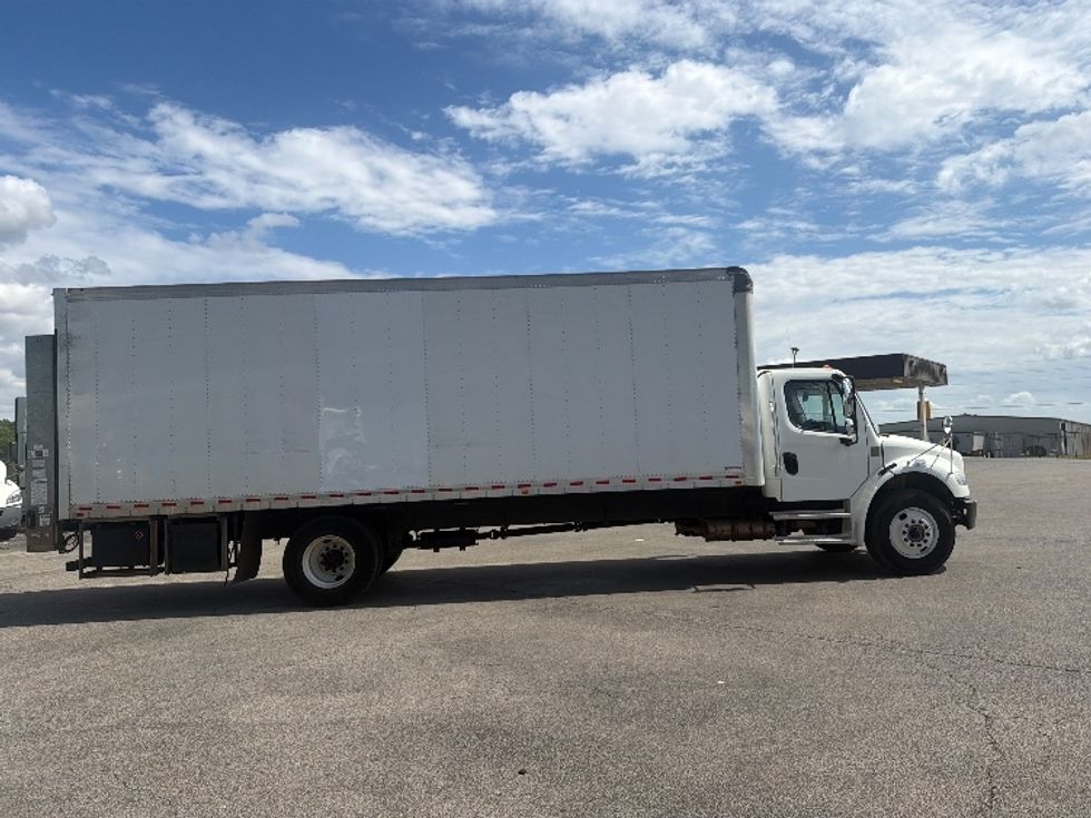 Medium Duty Box Truck-Light and Medium Duty Trucks-Freightliner-2021-M2-Decatur-AL-110,624\n\t\tmiles-$ 75,500 - Image 15