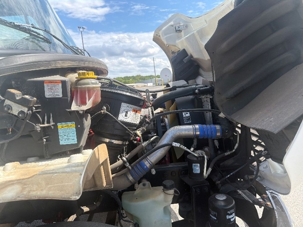 Medium Duty Box Truck-Light and Medium Duty Trucks-Freightliner-2021-M2-Decatur-AL-110,624\n\t\tmiles-$ 75,500 - Image 22