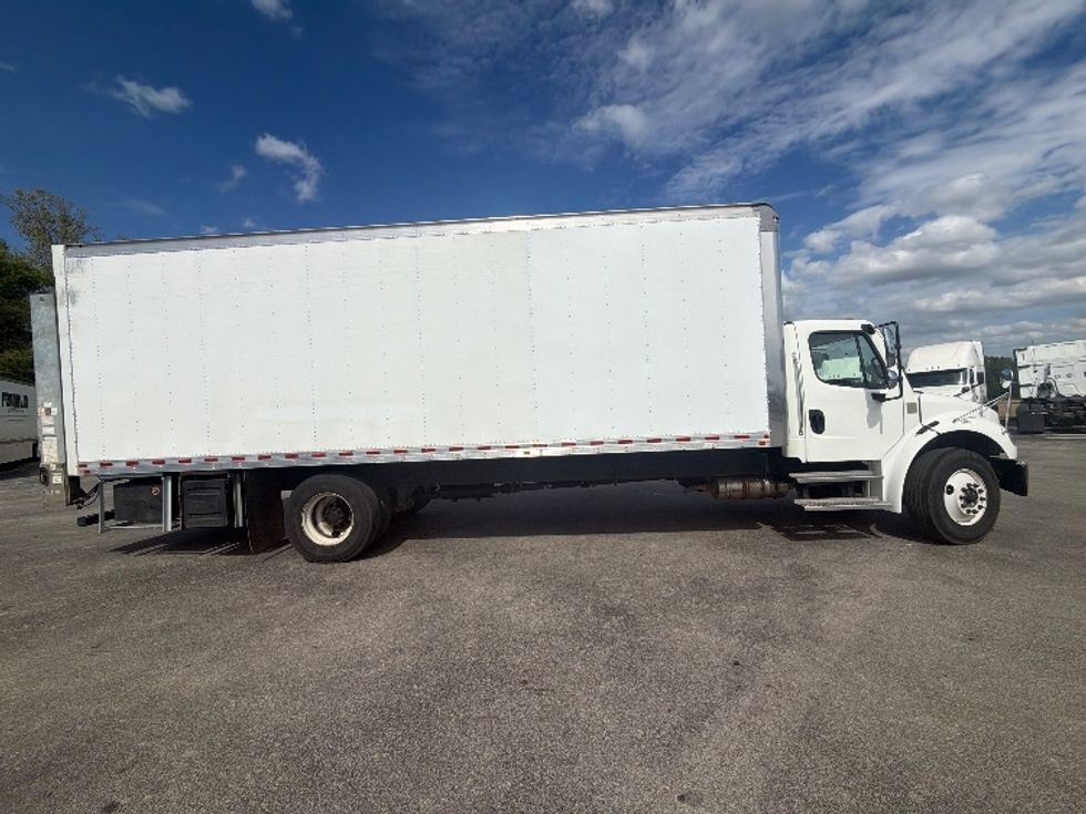 Medium Duty Box Truck-Light and Medium Duty Trucks-Freightliner-2021-M2-Decatur-AL-114,580\n\t\tmiles-$ 75,000 - Image 15