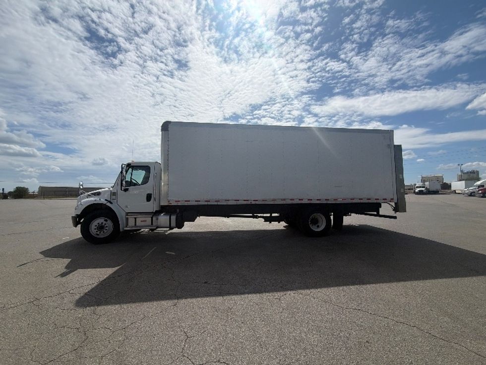 Medium Duty Box Truck-Light and Medium Duty Trucks-Freightliner-2021-M2-Decatur-AL-114,580\n\t\tmiles-$ 75,000 - Image 4