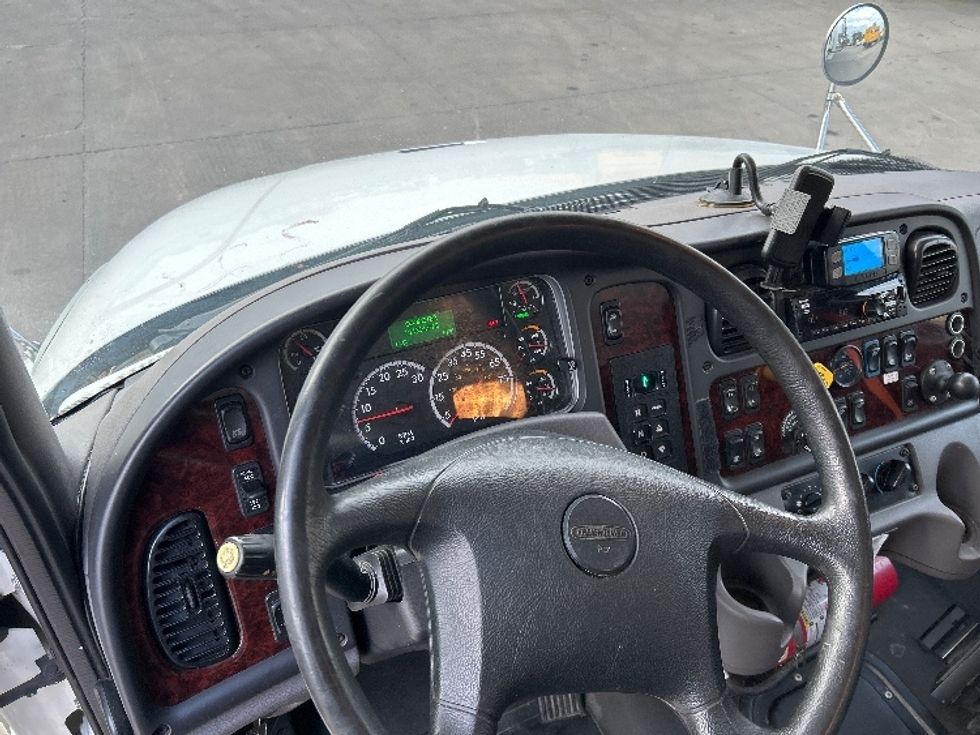 Medium Duty Box Truck-Light and Medium Duty Trucks-Freightliner-2021-M2-Des Moines-IA-211,315\n\t\tmiles-$ 42,250 - Image 18