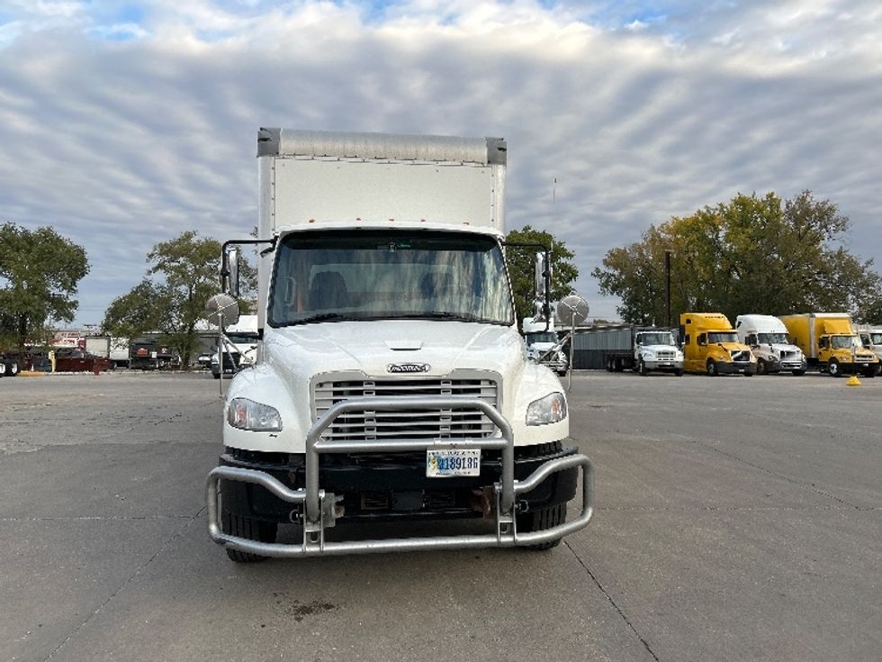 Medium Duty Box Truck-Light and Medium Duty Trucks-Freightliner-2021-M2-Des Moines-IA-211,315\n\t\tmiles-$ 42,250 - Image 2