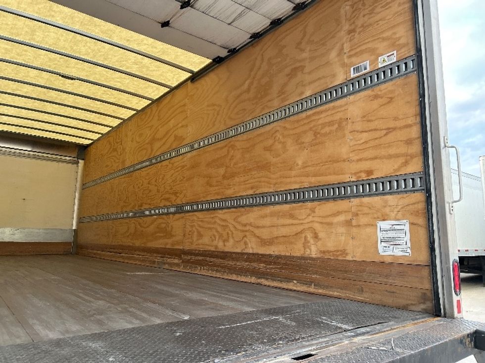 Medium Duty Box Truck-Light and Medium Duty Trucks-Freightliner-2021-M2-Des Moines-IA-217,823\n\t\tmiles-$ 41,250 - Image 12