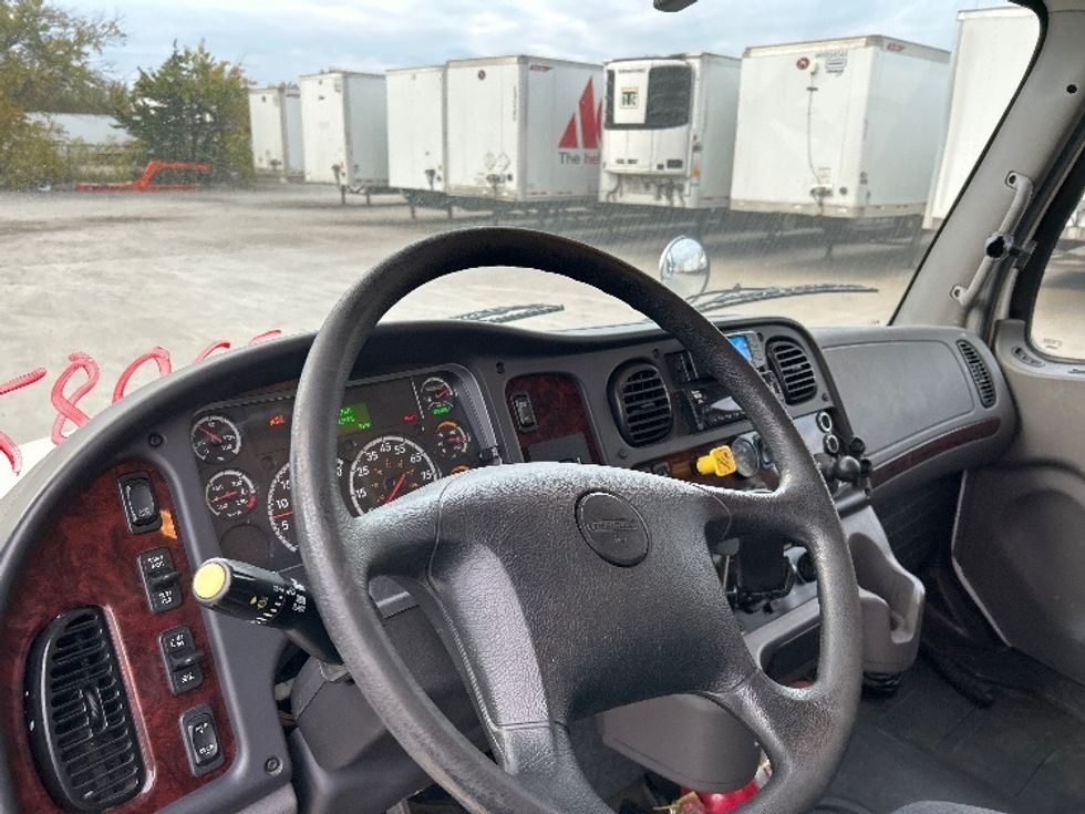Medium Duty Box Truck-Light and Medium Duty Trucks-Freightliner-2021-M2-Des Moines-IA-217,823\n\t\tmiles-$ 41,250 - Image 17