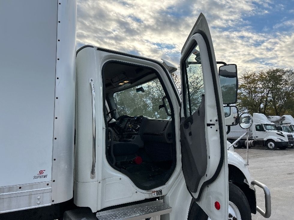 Medium Duty Box Truck-Light and Medium Duty Trucks-Freightliner-2021-M2-Des Moines-IA-217,823\n\t\tmiles-$ 41,250 - Image 20