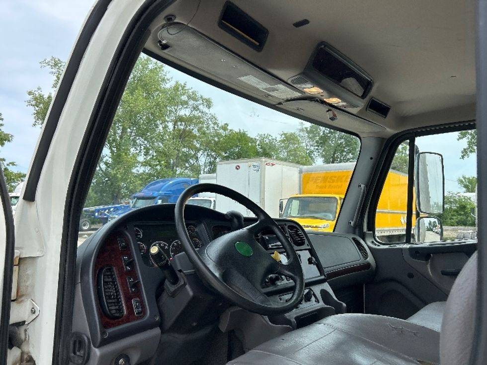 Medium Duty Box Truck-Light and Medium Duty Trucks-Freightliner-2021-M2-Des Moines-IA-64,193\n\t\tmiles-$ 77,500 - Image 17