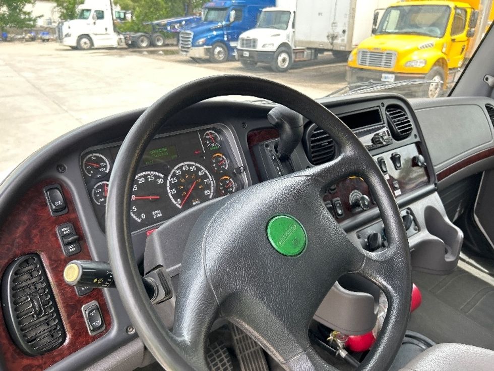 Medium Duty Box Truck-Light and Medium Duty Trucks-Freightliner-2021-M2-Des Moines-IA-64,193\n\t\tmiles-$ 77,500 - Image 18