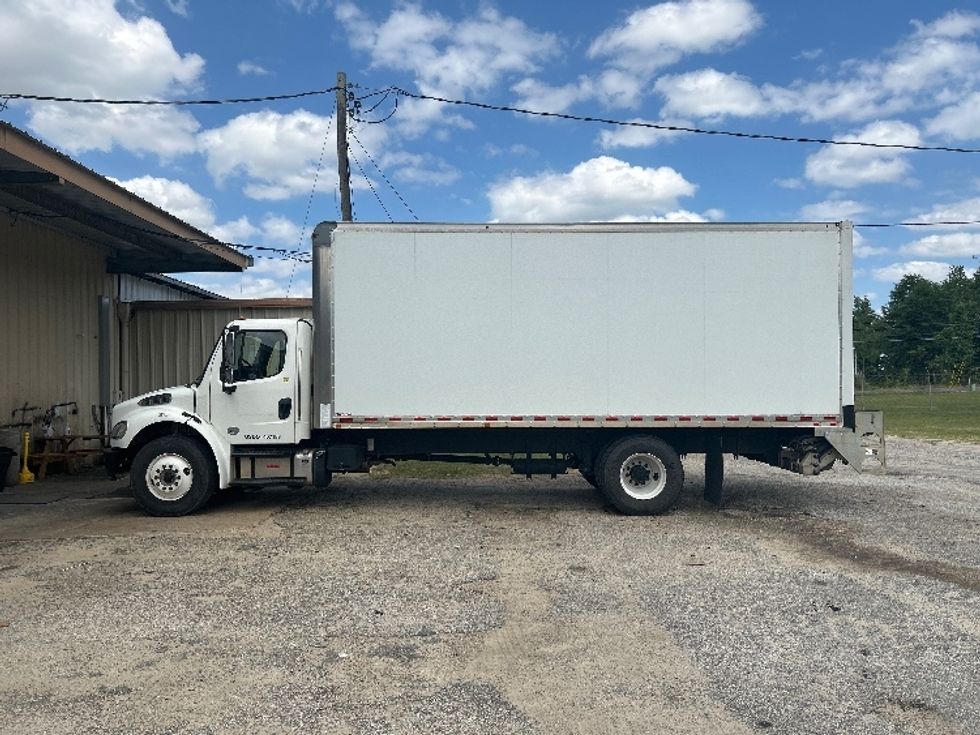 Medium Duty Box Truck-Light and Medium Duty Trucks-Freightliner-2021-M2-Dothan-AL-146,071\n\t\tmiles-$ 51,500 - Image 4