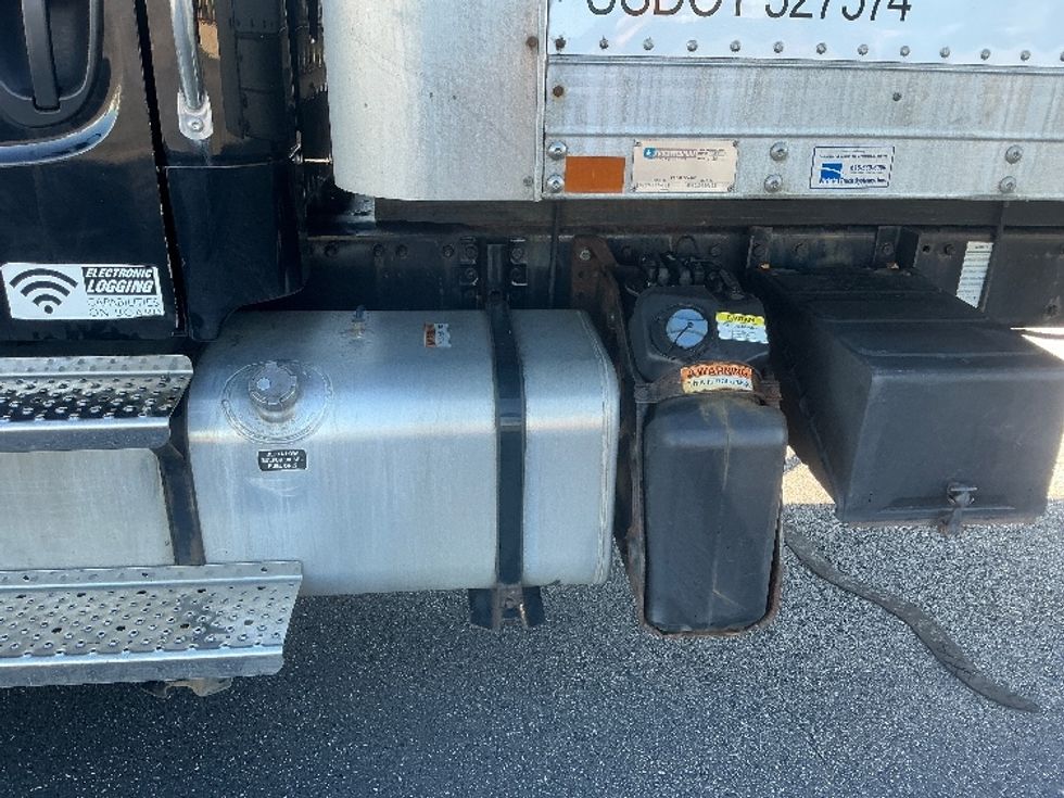 Medium Duty Box Truck-Light and Medium Duty Trucks-Freightliner-2021-M2-Elkhart-IN-257,830\n\t\tmiles-$ 45,250 - Image 25