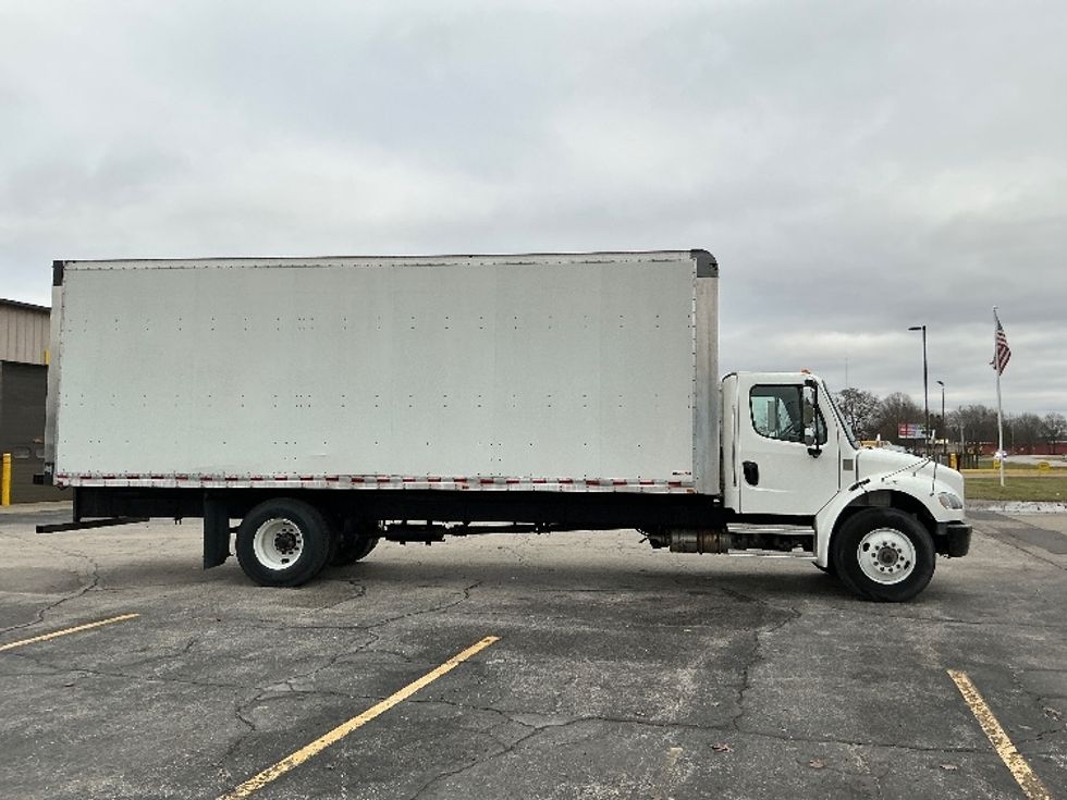 Medium Duty Box Truck-Light and Medium Duty Trucks-Freightliner-2021-M2-Elkhart-IN-61,915\n\t\tmiles-$ 68,250 - Image 14