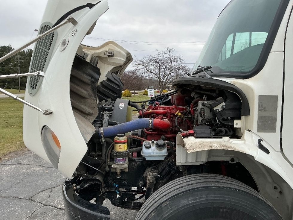 Medium Duty Box Truck-Light and Medium Duty Trucks-Freightliner-2021-M2-Elkhart-IN-61,915\n\t\tmiles-$ 68,250 - Image 23