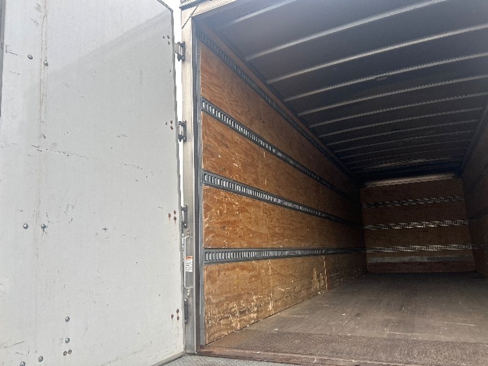 Medium Duty Box Truck-Light and Medium Duty Trucks-Freightliner-2021-M2-Elmira-NY-287,087\n\t\tmiles-$ 39,500 - Image 11