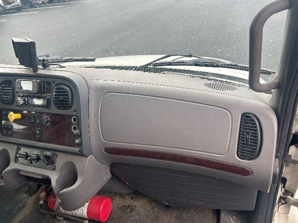 Medium Duty Box Truck-Light and Medium Duty Trucks-Freightliner-2021-M2-Elmira-NY-287,087\n\t\tmiles-$ 39,500 - Image 21