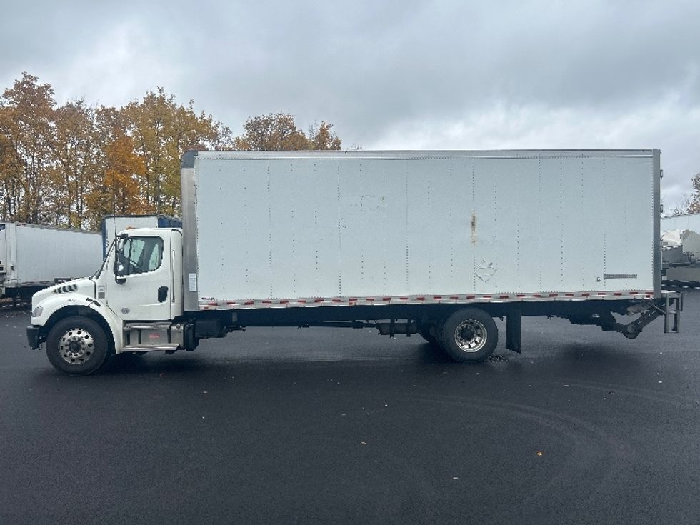 Medium Duty Box Truck-Light and Medium Duty Trucks-Freightliner-2021-M2-Elmira-NY-287,087\n\t\tmiles-$ 39,500 - Image 4