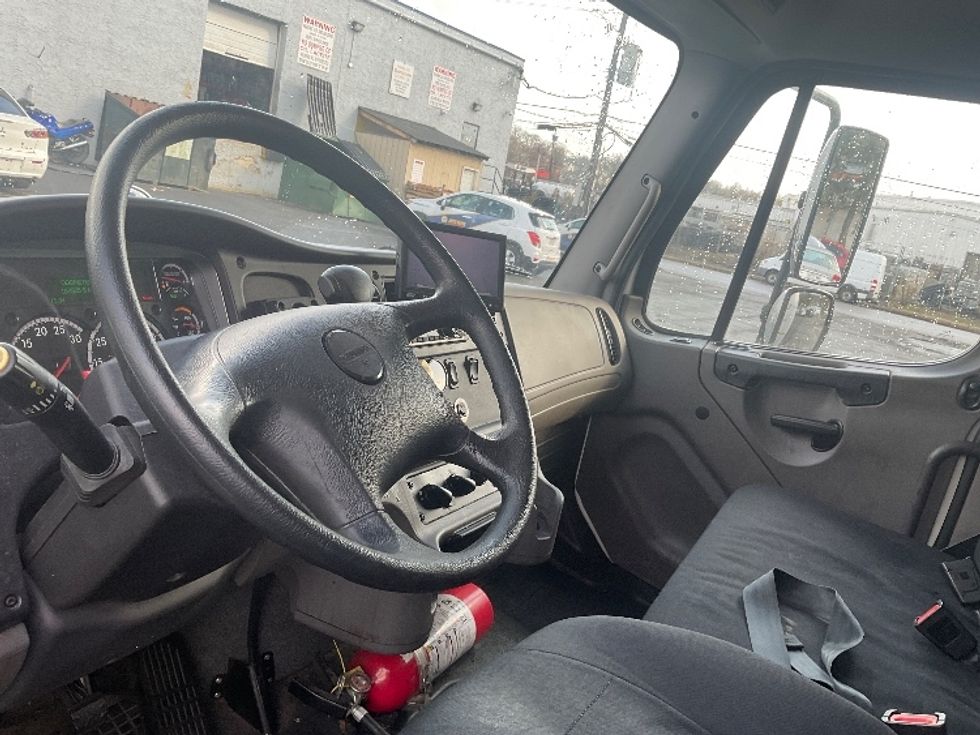 Medium Duty Box Truck-Light and Medium Duty Trucks-Freightliner-2021-M2-Elmsford-NY-163,535\n\t\tmiles-$ 53,500 - Image 17