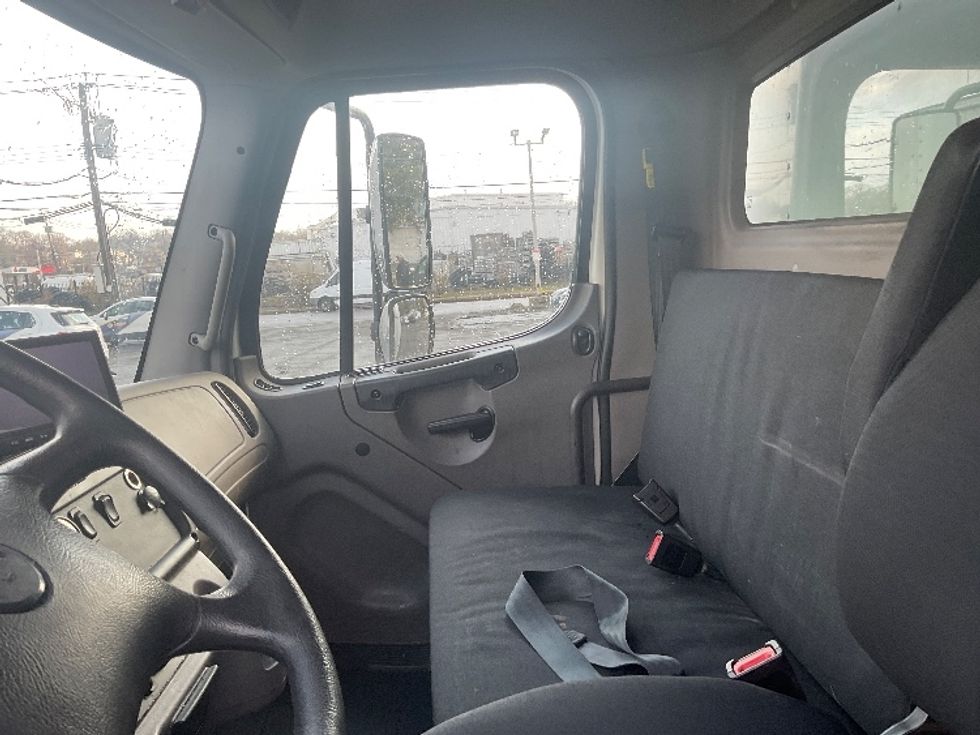 Medium Duty Box Truck-Light and Medium Duty Trucks-Freightliner-2021-M2-Elmsford-NY-163,535\n\t\tmiles-$ 53,500 - Image 19