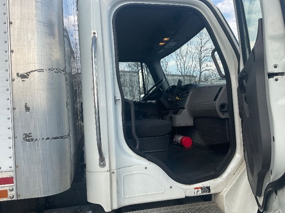 Medium Duty Box Truck-Light and Medium Duty Trucks-Freightliner-2021-M2-Elmsford-NY-163,535\n\t\tmiles-$ 53,500 - Image 20