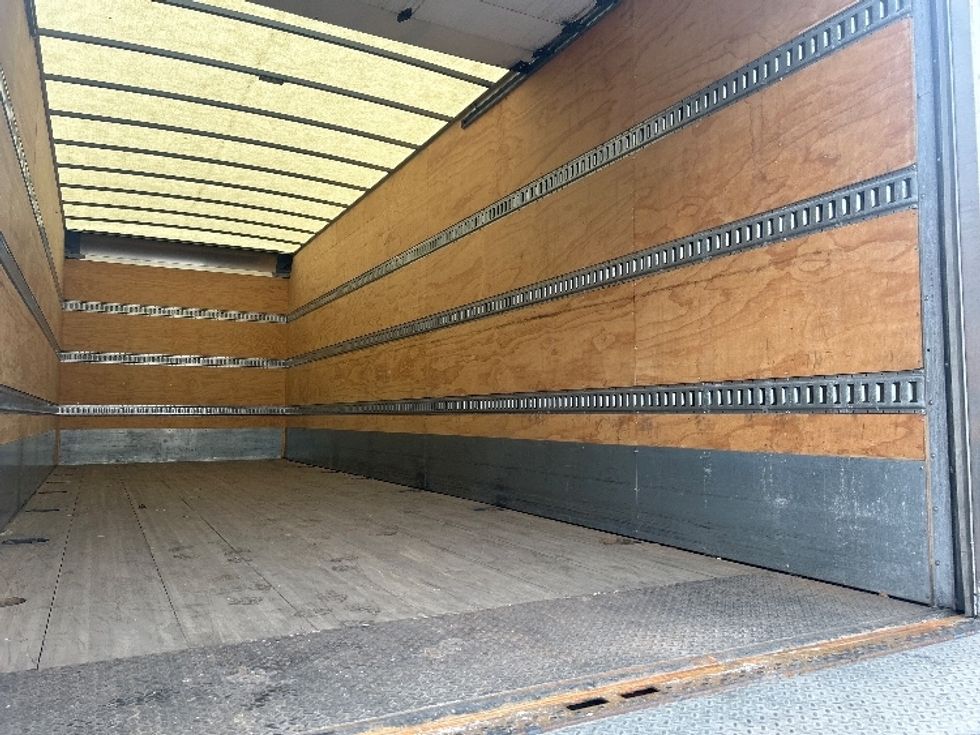 Medium Duty Box Truck-Light and Medium Duty Trucks-Freightliner-2021-M2-Essex-MD-310,736\n\t\tmiles-$ 28,750 - Image 12