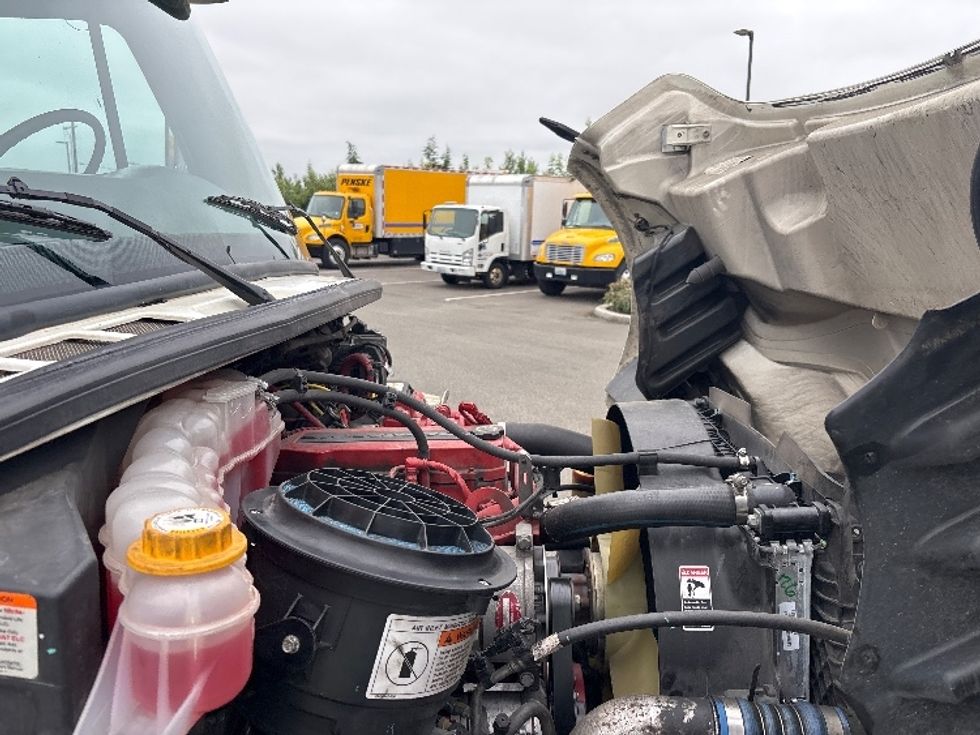 Medium Duty Box Truck-Light and Medium Duty Trucks-Freightliner-2021-M2-Everett-WA-284,916\n\t\tmiles-$ 40,500 - Image 23
