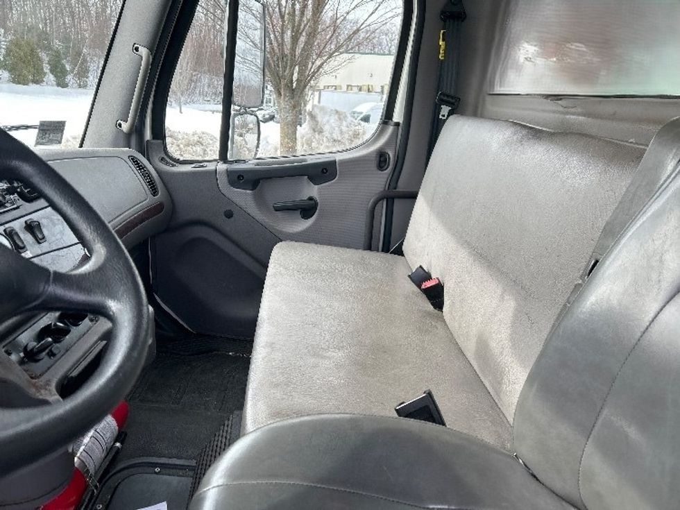Medium Duty Box Truck-Light and Medium Duty Trucks-Freightliner-2021-M2-Fitchburg-MA-128,532\n\t\tmiles-$ 59,000 - Image 19