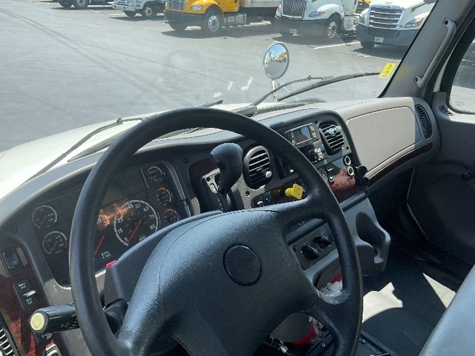 Medium Duty Box Truck-Light and Medium Duty Trucks-Freightliner-2021-M2-Fitchburg-MA-205,072\n\t\tmiles-$ 47,750 - Image 18