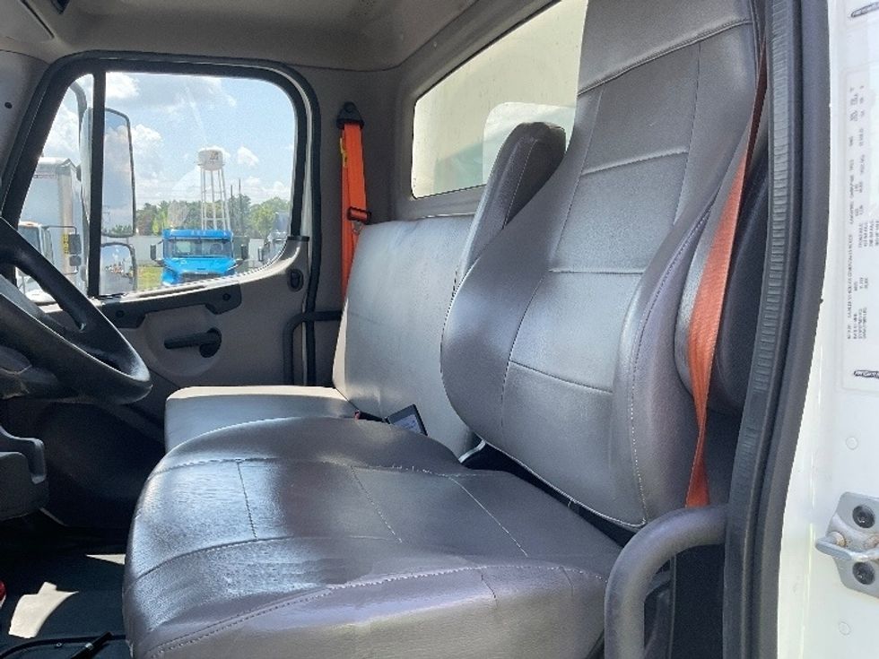 Medium Duty Box Truck-Light and Medium Duty Trucks-Freightliner-2021-M2-Fitchburg-MA-205,072\n\t\tmiles-$ 47,750 - Image 19