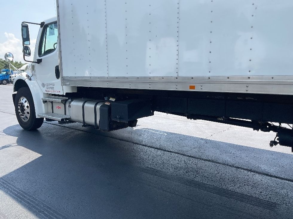 Medium Duty Box Truck-Light and Medium Duty Trucks-Freightliner-2021-M2-Fitchburg-MA-205,072\n\t\tmiles-$ 47,750 - Image 5