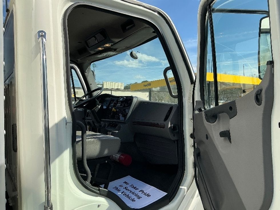 Medium Duty Box Truck-Light and Medium Duty Trucks-Freightliner-2021-M2-Forest Park-GA-200,709\n\t\tmiles-$ 46,000 - Image 18