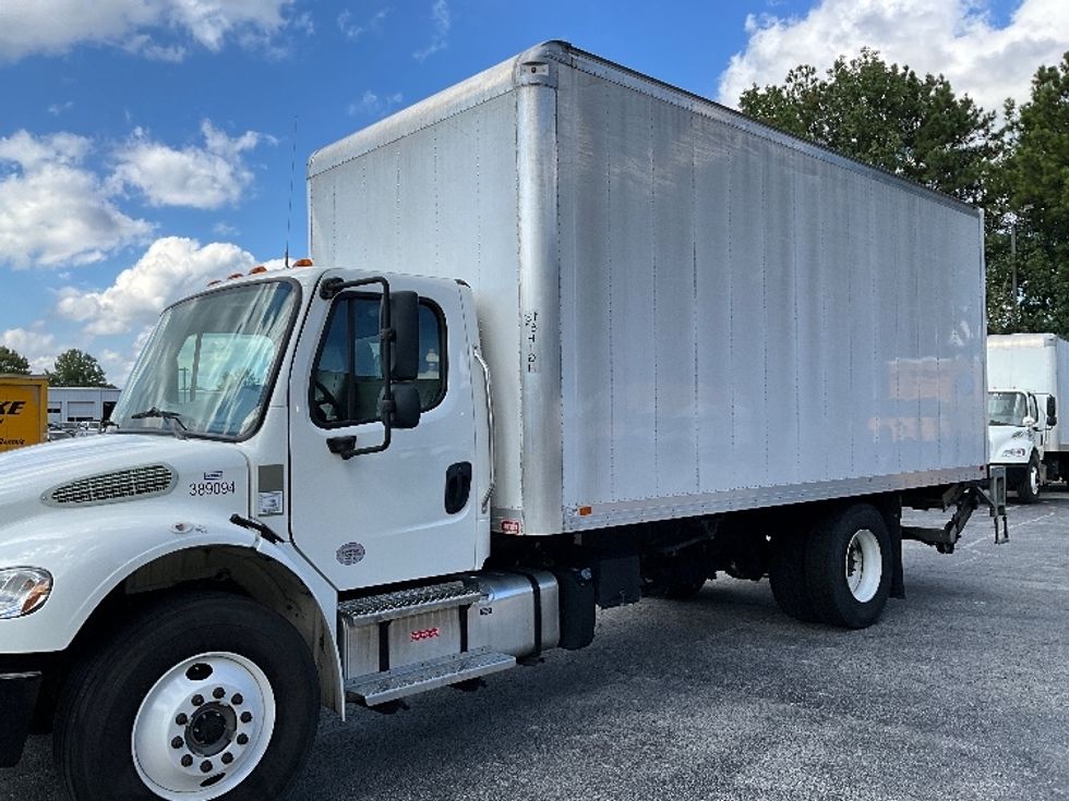 Medium Duty Box Truck-Light and Medium Duty Trucks-Freightliner-2021-M2-Forest Park-GA-45,914\n\t\tmiles-$ 68,250 - Image 3