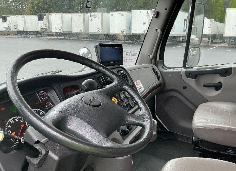Medium Duty Box Truck-Light and Medium Duty Trucks-Freightliner-2021-M2-Forest Park-GA-83,287\n\t\tmiles-$ 75,750 - Image 17