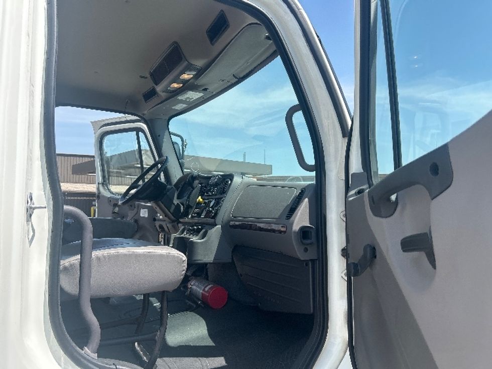 Medium Duty Box Truck-Light and Medium Duty Trucks-Freightliner-2021-M2-Fort Worth-TX-77,843\n\t\tmiles-$ 76,500 - Image 20