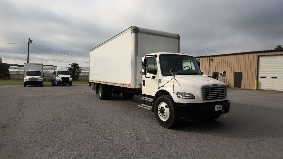 Medium Duty Box Truck-Light and Medium Duty Trucks-Freightliner-2021-M2-Gadsden-AL-120,208\n\t\tmiles-$ 74,250 - Image 1