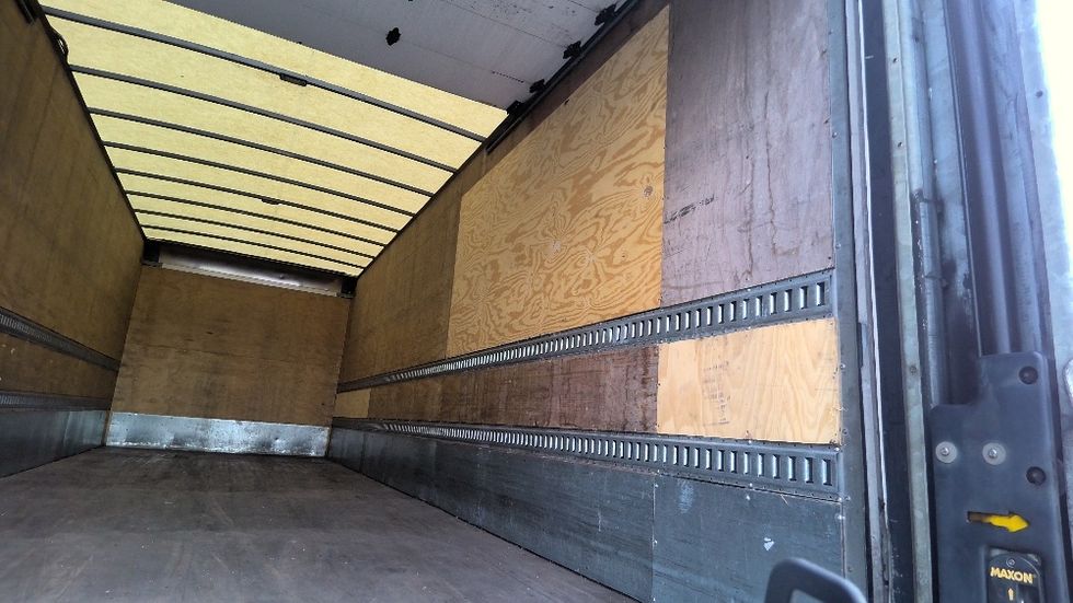 Medium Duty Box Truck-Light and Medium Duty Trucks-Freightliner-2021-M2-Gadsden-AL-120,208\n\t\tmiles-$ 74,250 - Image 12