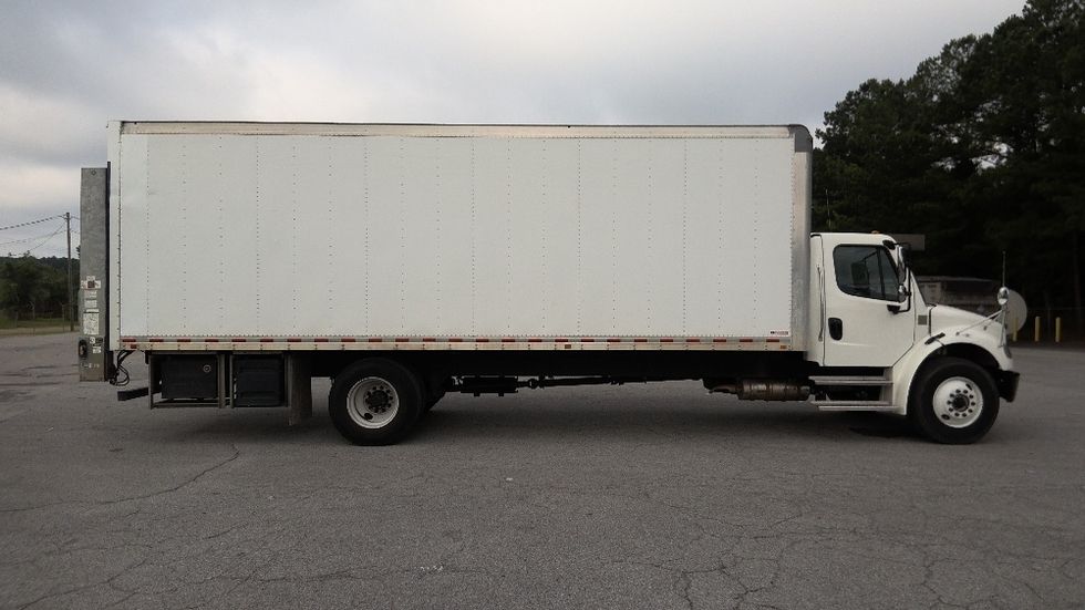 Medium Duty Box Truck-Light and Medium Duty Trucks-Freightliner-2021-M2-Gadsden-AL-120,208\n\t\tmiles-$ 74,250 - Image 15