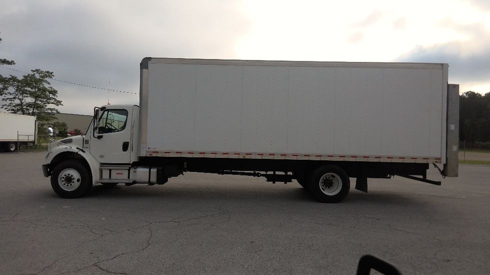 Medium Duty Box Truck-Light and Medium Duty Trucks-Freightliner-2021-M2-Gadsden-AL-120,208\n\t\tmiles-$ 74,250 - Image 4