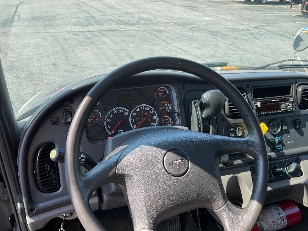 Medium Duty Box Truck-Light and Medium Duty Trucks-Freightliner-2021-M2-Gahanna-OH-158,124\n\t\tmiles-$ 59,000 - Image 18