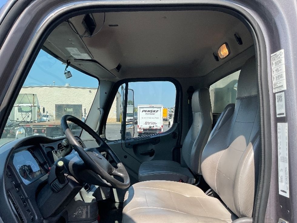 Medium Duty Box Truck-Light and Medium Duty Trucks-Freightliner-2021-M2-Gahanna-OH-158,124\n\t\tmiles-$ 59,000 - Image 19