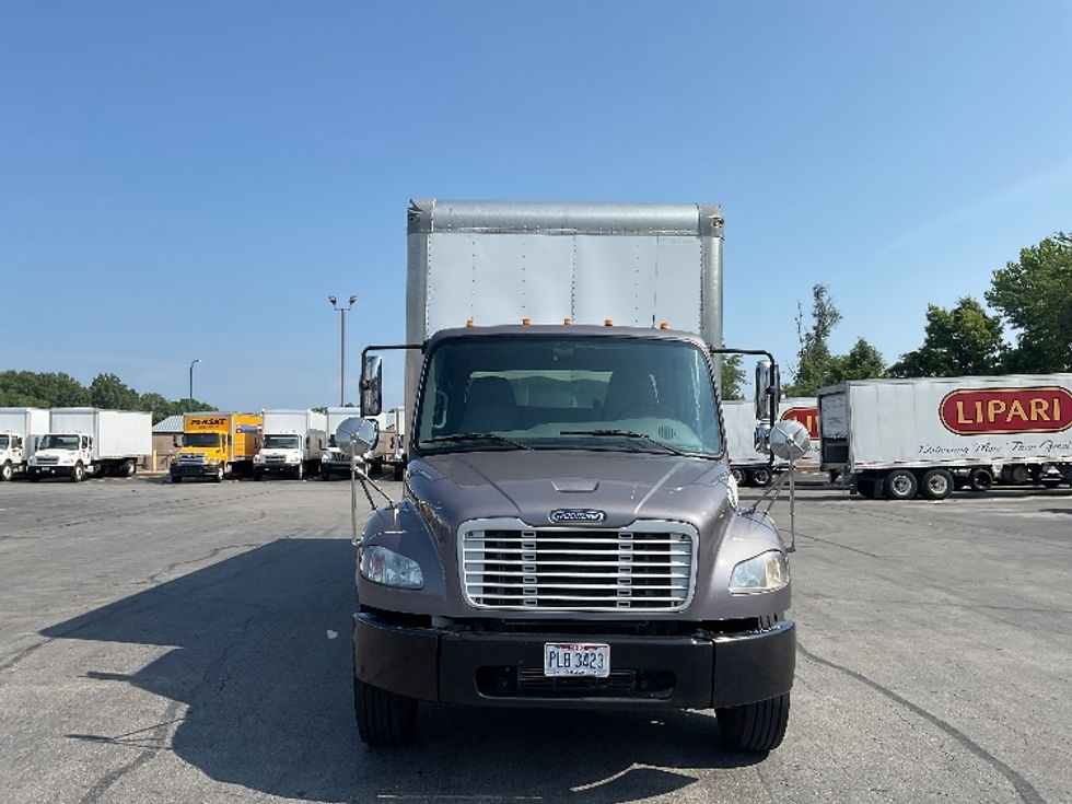 Medium Duty Box Truck-Light and Medium Duty Trucks-Freightliner-2021-M2-Gahanna-OH-158,124\n\t\tmiles-$ 59,000 - Image 2