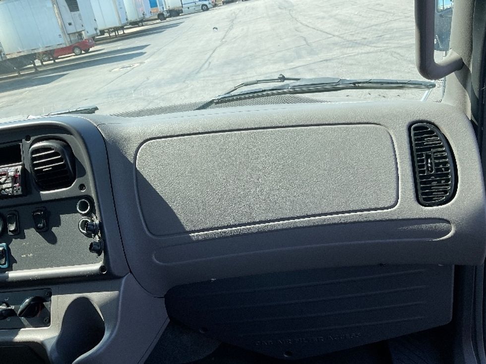 Medium Duty Box Truck-Light and Medium Duty Trucks-Freightliner-2021-M2-Gahanna-OH-158,124\n\t\tmiles-$ 59,000 - Image 21