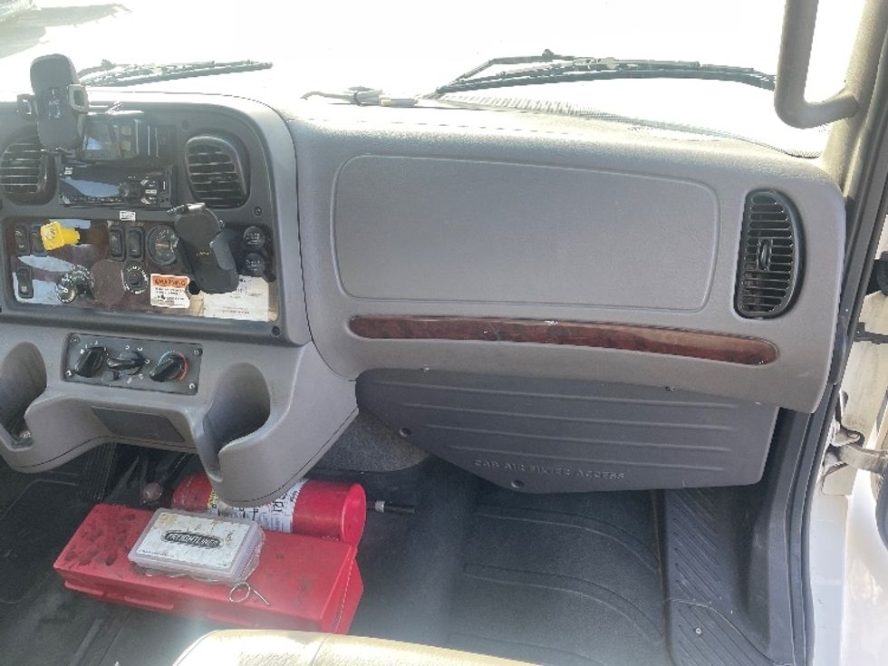 Medium Duty Box Truck-Light and Medium Duty Trucks-Freightliner-2021-M2-Gahanna-OH-269,331\n\t\tmiles-$ 42,500 - Image 21