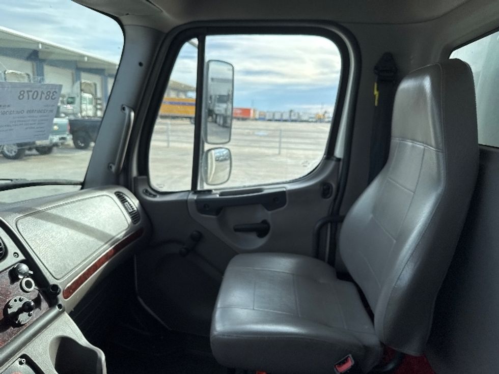 Medium Duty Box Truck-Light and Medium Duty Trucks-Freightliner-2021-M2-Greeley-CO-143,542\n\t\tmiles-$ 65,250 - Image 19