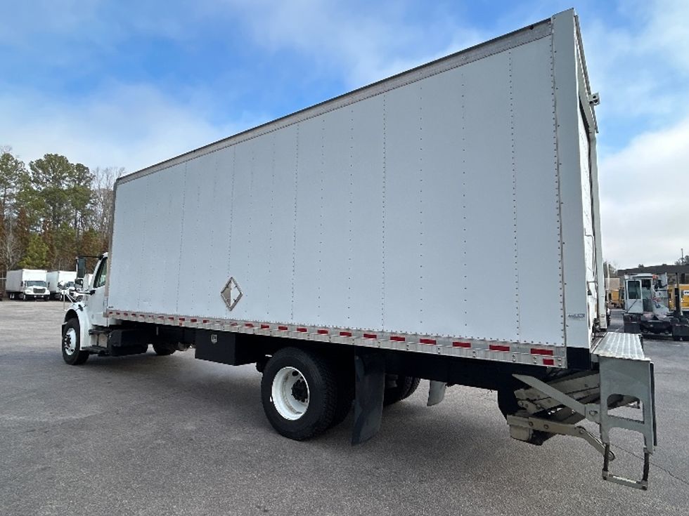 Medium Duty Box Truck-Light and Medium Duty Trucks-Freightliner-2021-M2-Greensboro-NC-111,166\n\t\tmiles-$ 70,750 - Image 6