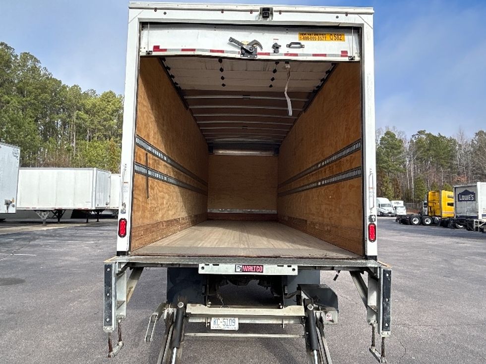 Medium Duty Box Truck-Light and Medium Duty Trucks-Freightliner-2021-M2-Greensboro-NC-111,166\n\t\tmiles-$ 70,750 - Image 8