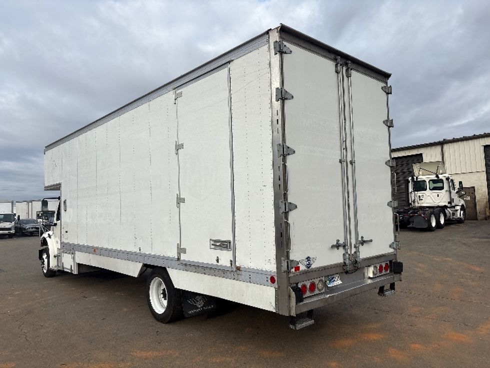 Medium Duty Box Truck-Light and Medium Duty Trucks-Freightliner-2021-M2-Greensboro-NC-137,719\n\t\tmiles-$ 77,250 - Image 6