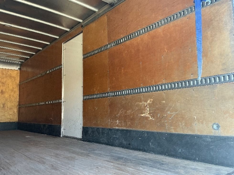 Medium Duty Box Truck-Light and Medium Duty Trucks-Freightliner-2021-M2-Greensboro-NC-166,757\n\t\tmiles-$ 59,000 - Image 11