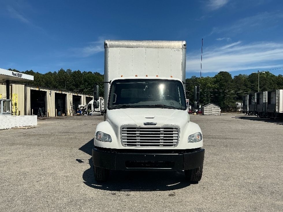 Medium Duty Box Truck-Light and Medium Duty Trucks-Freightliner-2021-M2-Greensboro-NC-166,757\n\t\tmiles-$ 59,000 - Image 2