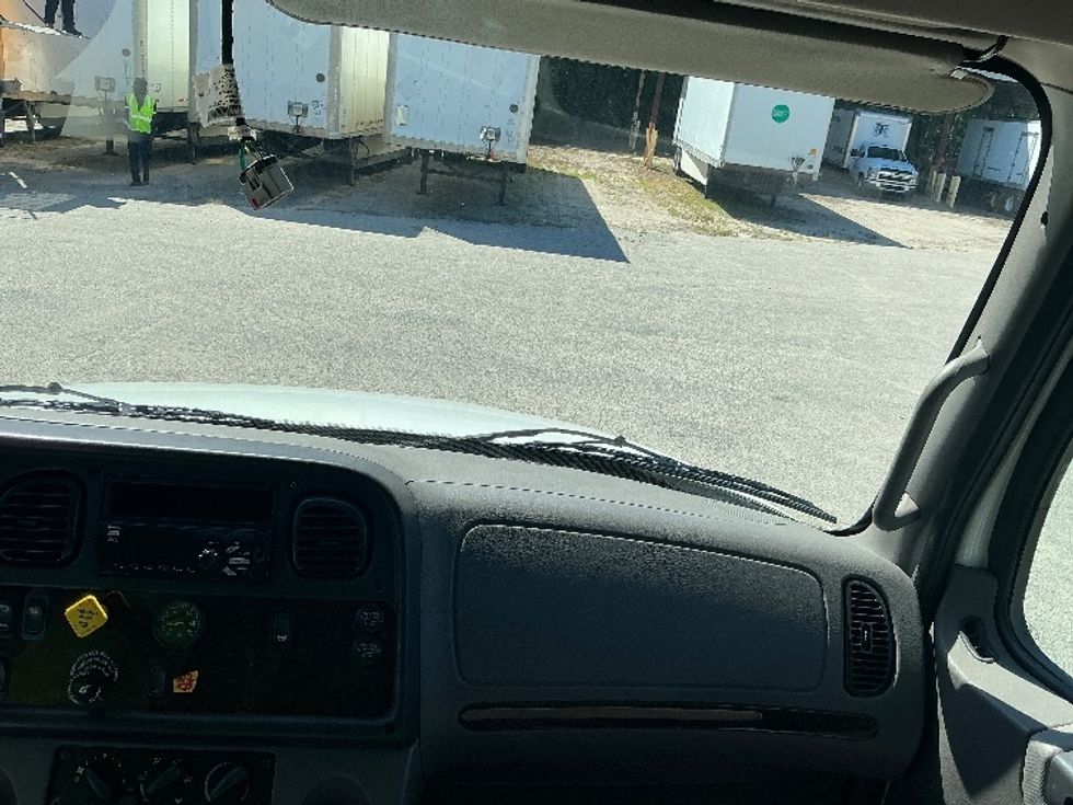 Medium Duty Box Truck-Light and Medium Duty Trucks-Freightliner-2021-M2-Greensboro-NC-166,757\n\t\tmiles-$ 59,000 - Image 20